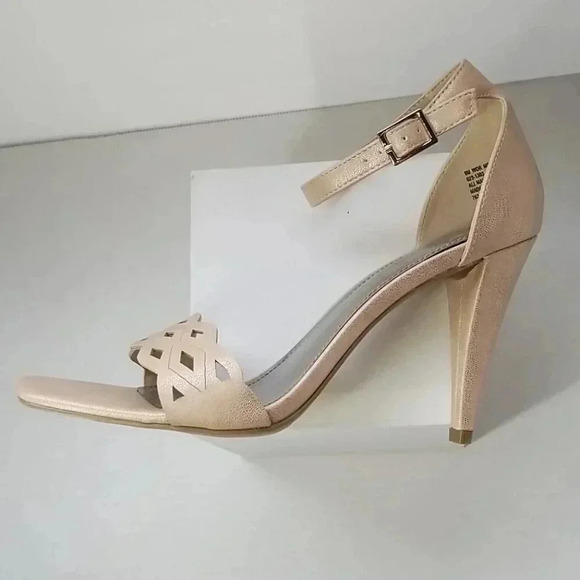 Worthington Shoes - Worthington helled sandals size 9 rose gold